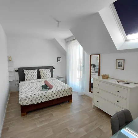 Casa de Férias Maison Avec Jardin Privatif Pour 4 A 7 Personnes Proche De La Bonne Source