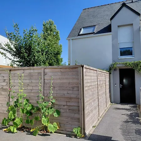 Casa de Férias Maison Avec Jardin Privatif Pour 4 A 7 Personnes Proche De La Bonne Source